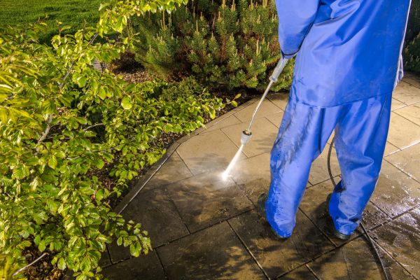 Hardscape Cleaning in Conway